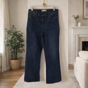 Levi’s 512 Perfectly Slimming Bootcut Jeans Dark Wash Size 12M